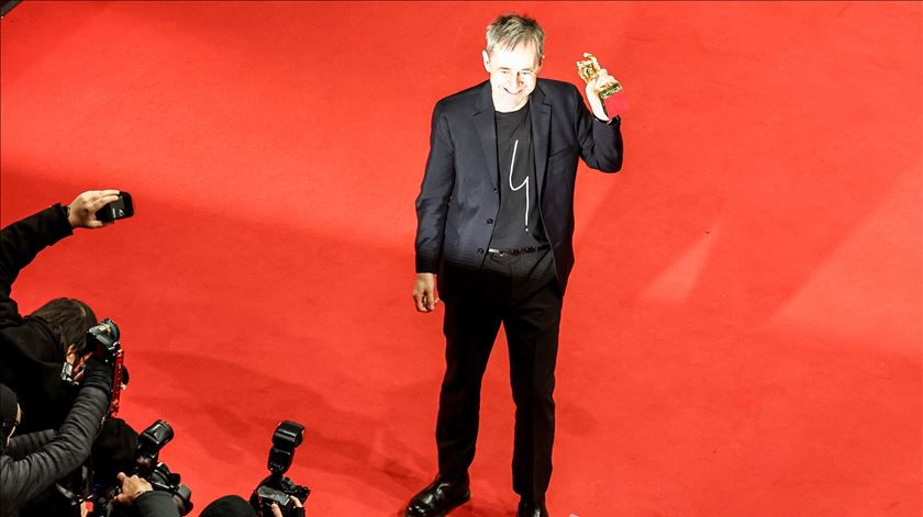Filme "Sonho (Sexo, Amor)" vence Urso de Ouro no Festival de Cinema de Berlim