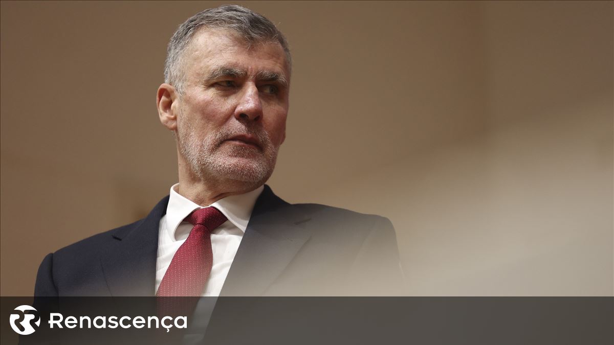 “A minha decisão é avançar”. Gouveia e Melo é candidato à Presidência ...