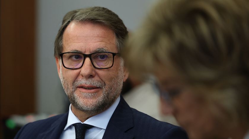 Tortura. Ministro prevê que haja mais polícias detidos até ao final do dia