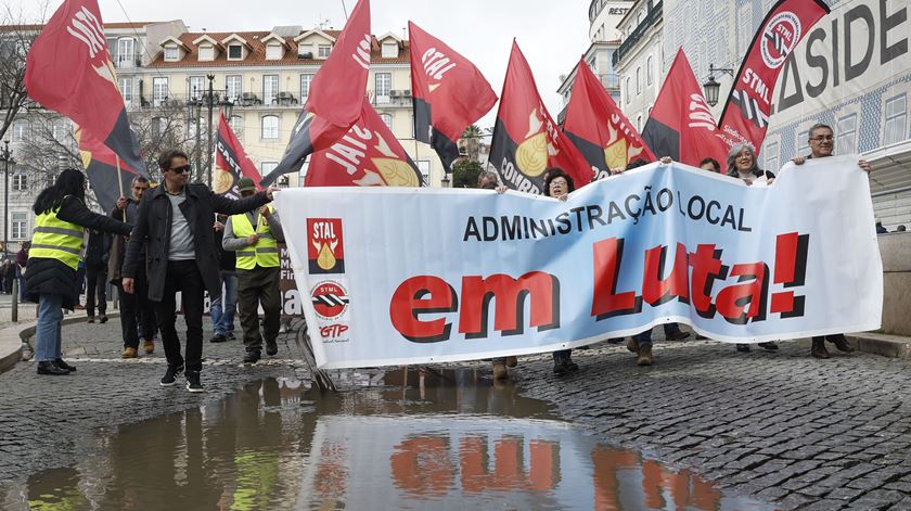 Greve e manifestação de trabalhadores da administração local e empresas municipais. Foto: António Pedro Santos/Lusa