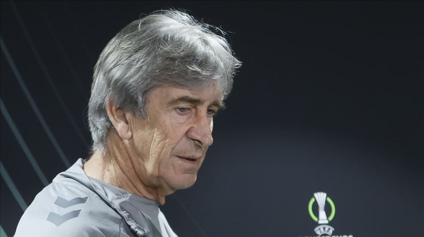 "Têm argumentos de sobra". Pellegrini rejeita favoritismo contra o Vitória