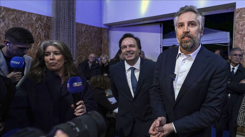 Oposição em Vizela diz que presidente da câmara deve suspender mandato por suspeitas de violência doméstica