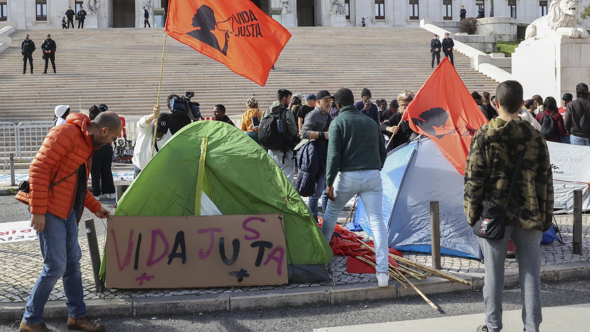 Movimento "Vida Justa" acusa Ricardo Leão de "mentir"