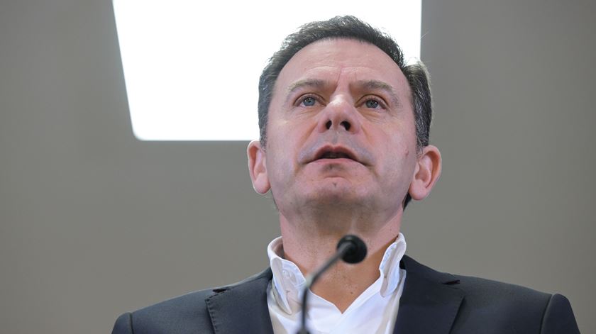 Montenegro não vê impedimentos à candidatura de Hernâni Dias nas legislativas