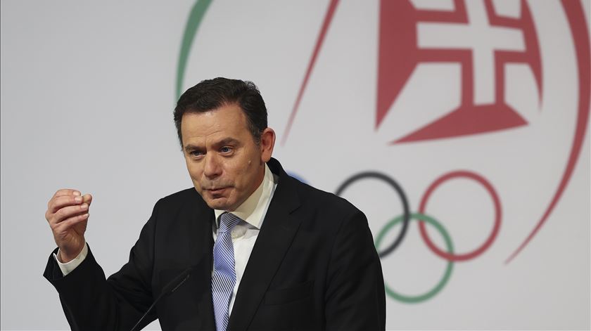 Luís Montenegro promete Plano de Desenvolvimento do Desporto até maio