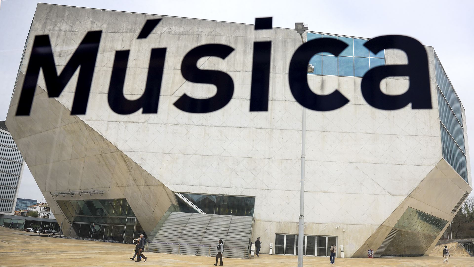 Casa da Música alega que novo modelo de carreiras traz maior aumento salarial de sempre