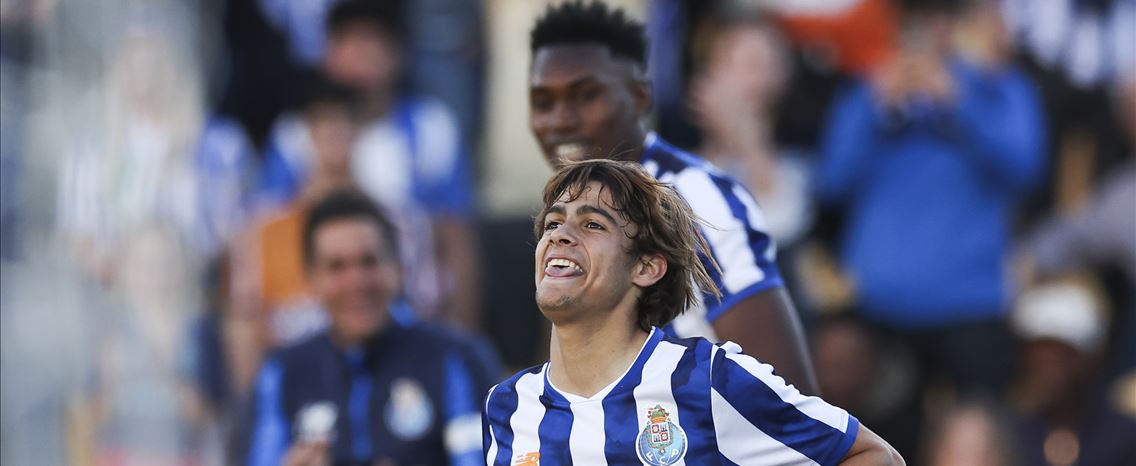 Paulo Teixeira vê "nova luz" no Dragão e não descarta saída de Mora: “Depende das contas da SAD"