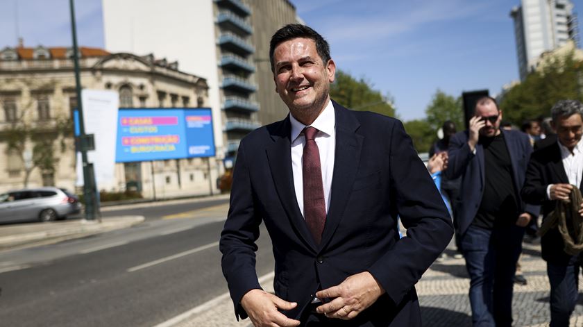 Não faz sentido habitação "pagar o IVA de um iate". IL mantém redução do imposto para a construção