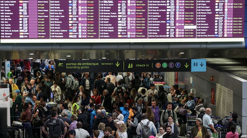 ANA nega pressões para facilitar controlo de fronteiras no Aeroporto de Lisboa