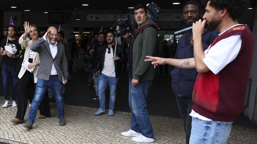 ​Especial Campanha. Depois da rádio, candidatos fazem-se à estrada