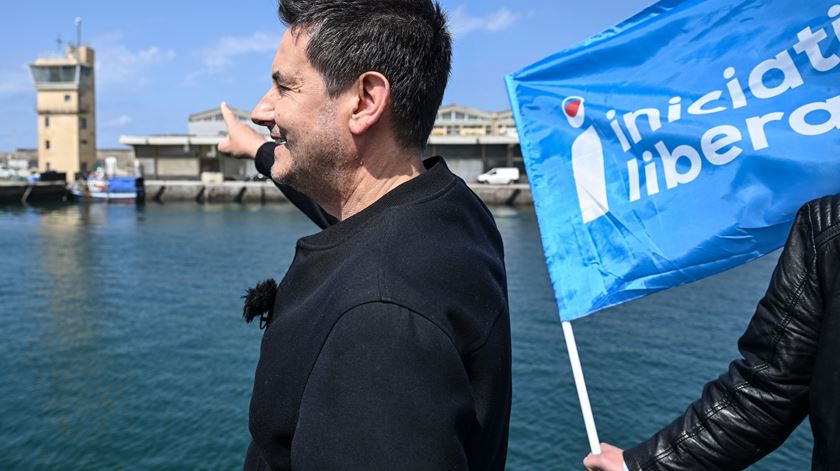 Pesca de votação, IL tem uma polícia da polícia do mar interrompida