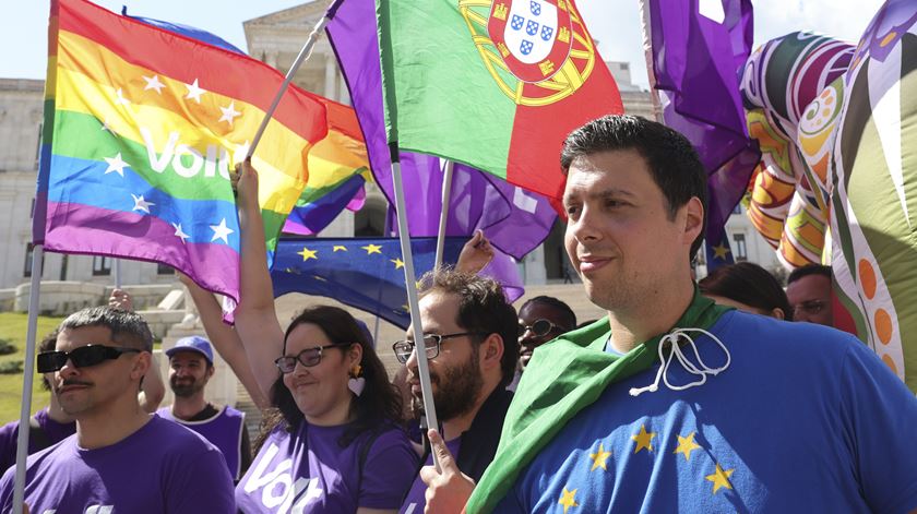 Volt favorável às PPP na saúde por "reduzirem custos" sem prejudicar a qualidade