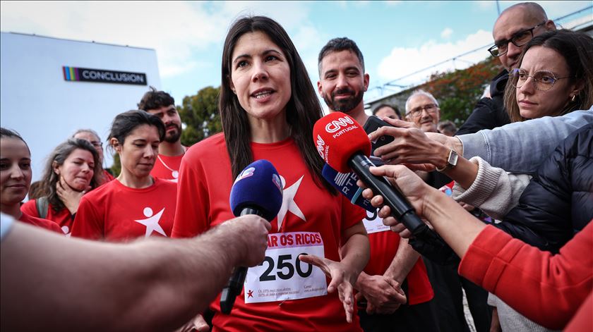 Direita “não sabe o que é o trabalho”, acusa Mariana Mortágua