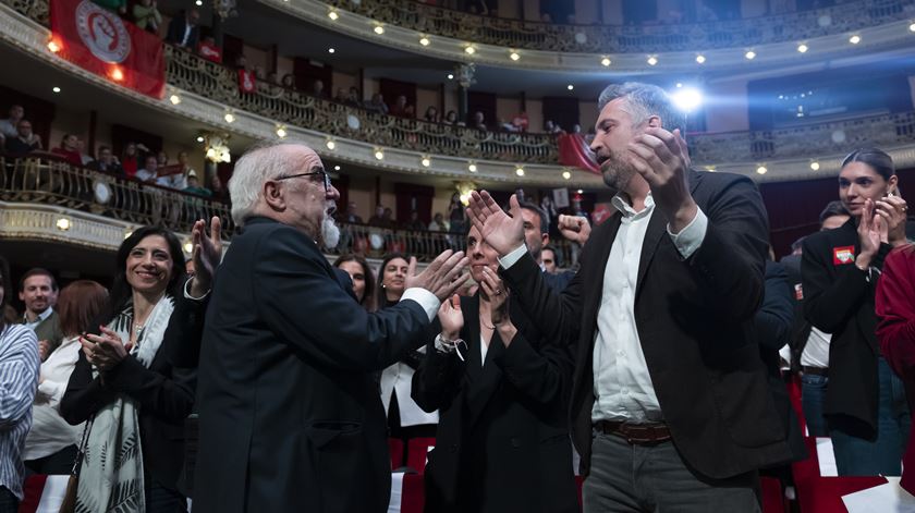 Spinumviva volta à campanha do PS. Vieira da Silva acusa Montenegro de estar "sempre a enganar" Spinumviva volta à campanha do PS. Vieira da Silva acusa Montenegro de estar "sempre a enganar"