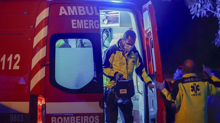 Homem morre num acidente de trator em Podence