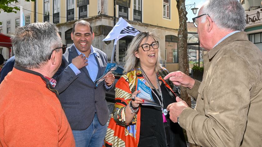 RIR vai às Caldas da Rainha mostrar que Márcia Henriques "não é igual" aos outros políticos