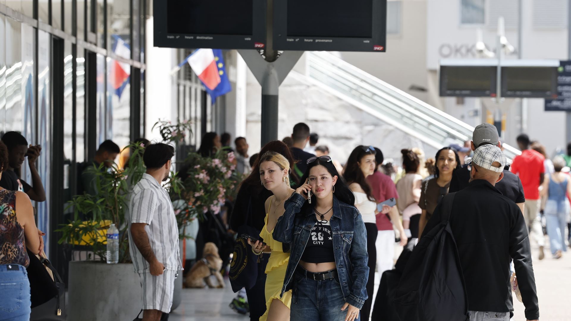 Mais de 80 detidos em França por protestos