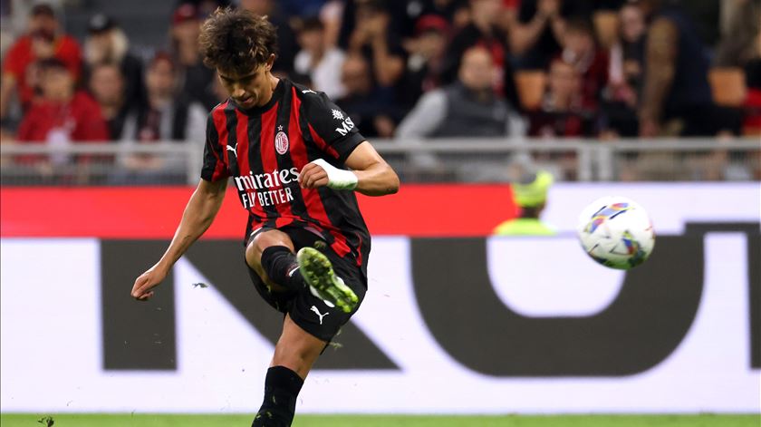 O efeito "chiclete" de João Félix, a ex-promessa que aos 25 anos deixa a Europa