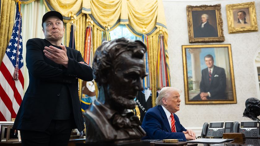 Recessão, subsídios e Epstein: Trump e Musk em guerra aberta Recessão, subsídios e Epstein: Trump e Musk em guerra aberta