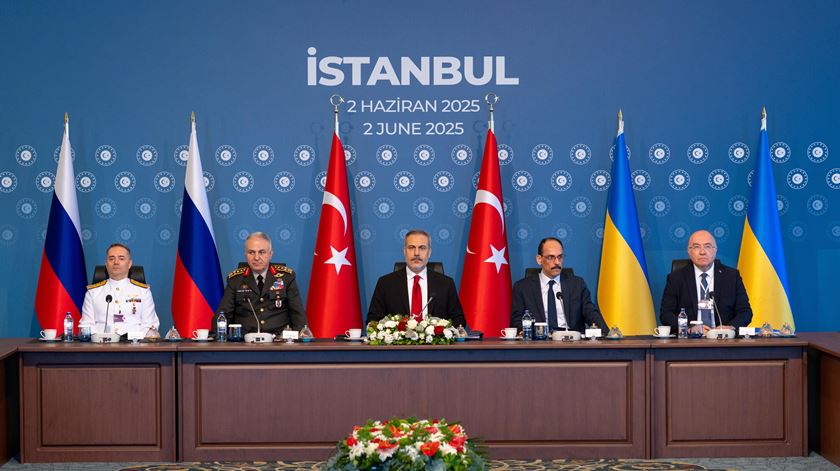 Negociações entre Ucrânia e Rússia em Istambul terminam com impasse