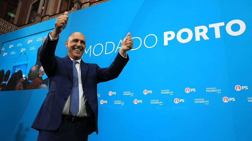 Transportes gratuitos, 5 mil casas com renda acessível e abolição de portagens: as ideias de Pizarro para o Porto