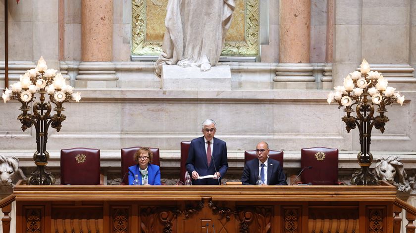 Aguiar-Branco deve se tornar "equidistante"espere o Legislativo "Exigir" E acredite em consenso "possível"
