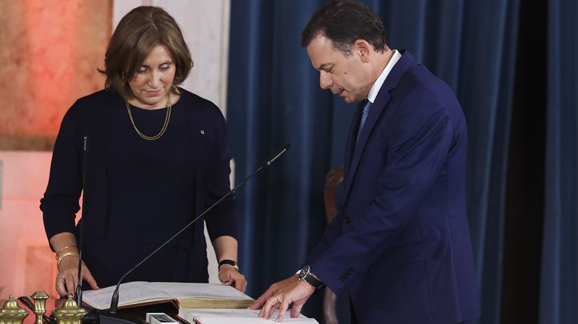 🔴 Siga em direto a tomada de posse do novo Governo