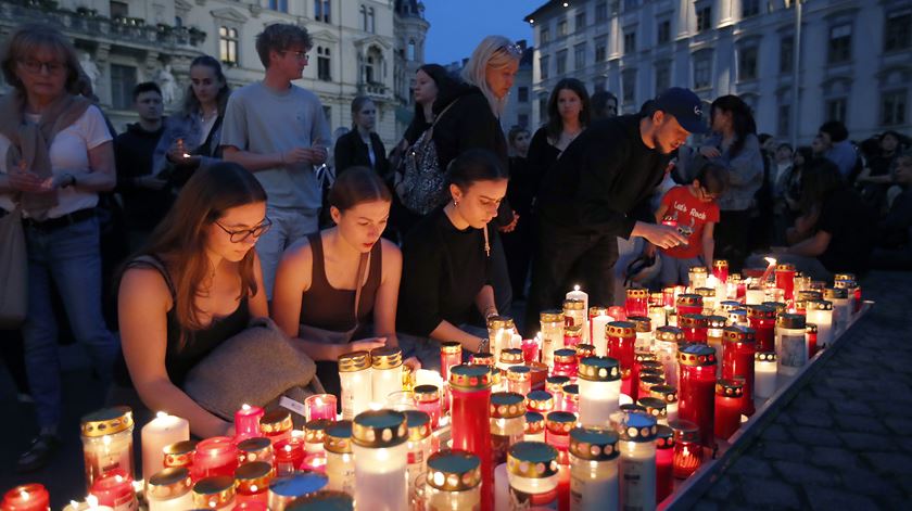 Portuguesa em Graz. "A cidade acordou numa profunda tristeza, vê-se pouca gente na rua"