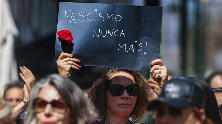 Centenas juntam-se em Lisboa para condenar racismo e violência