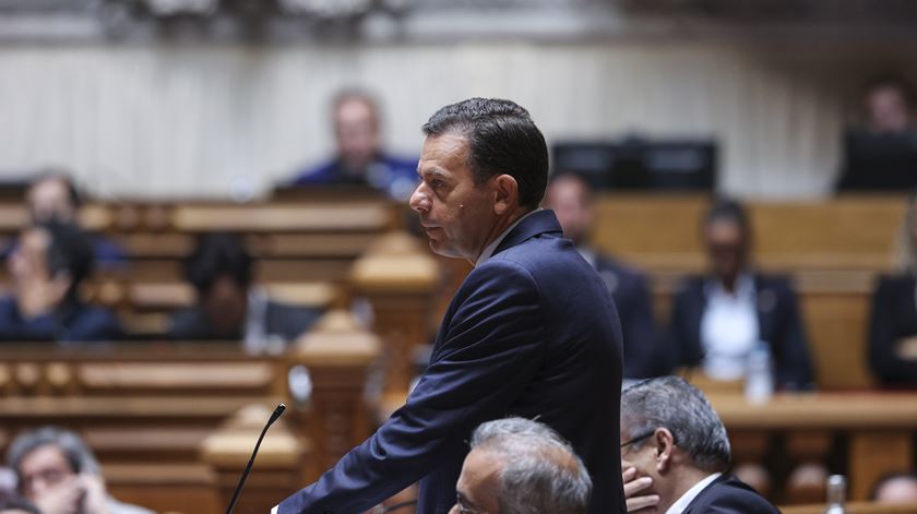 Antes de encontro com Chega e PS, Montenegro justifica que investir em Defesa é “salvaguardar direitos, liberdades e garantias”