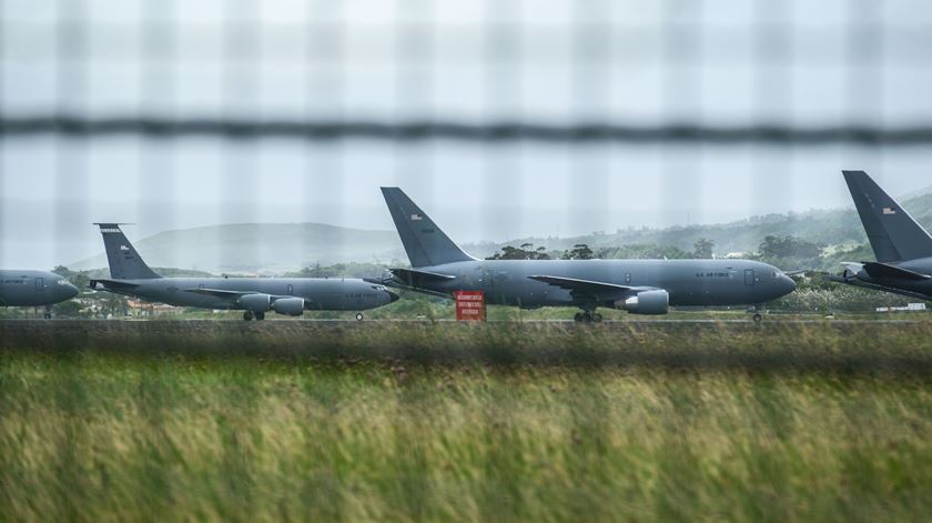 PS quer que Governo esclareça presença de aviões reabastecedores na Base das Lajes