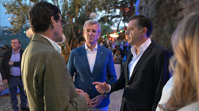 Montenegro e candidatos às presidenciais e autárquicas juntos no São João do Porto