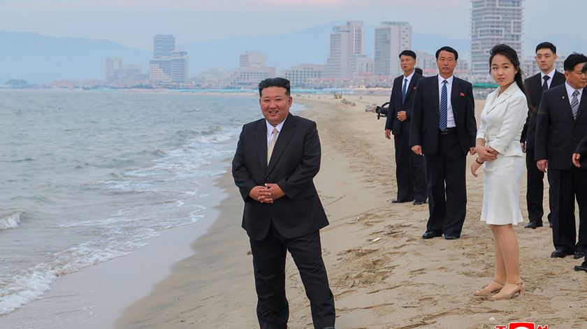 À caça de turistas russos. Coreia do Norte procura "vaga de felicidade" com nova estância turística