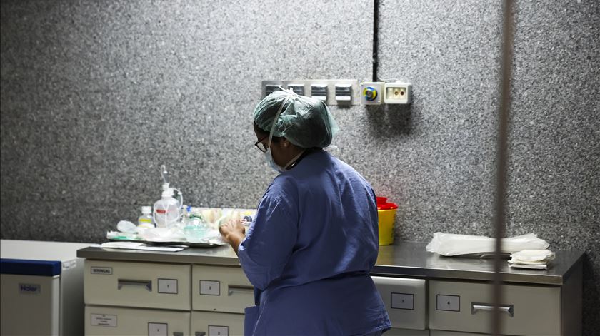 Jovens profissionais de saúde entregam ao Governo plano para reter talento no SNS