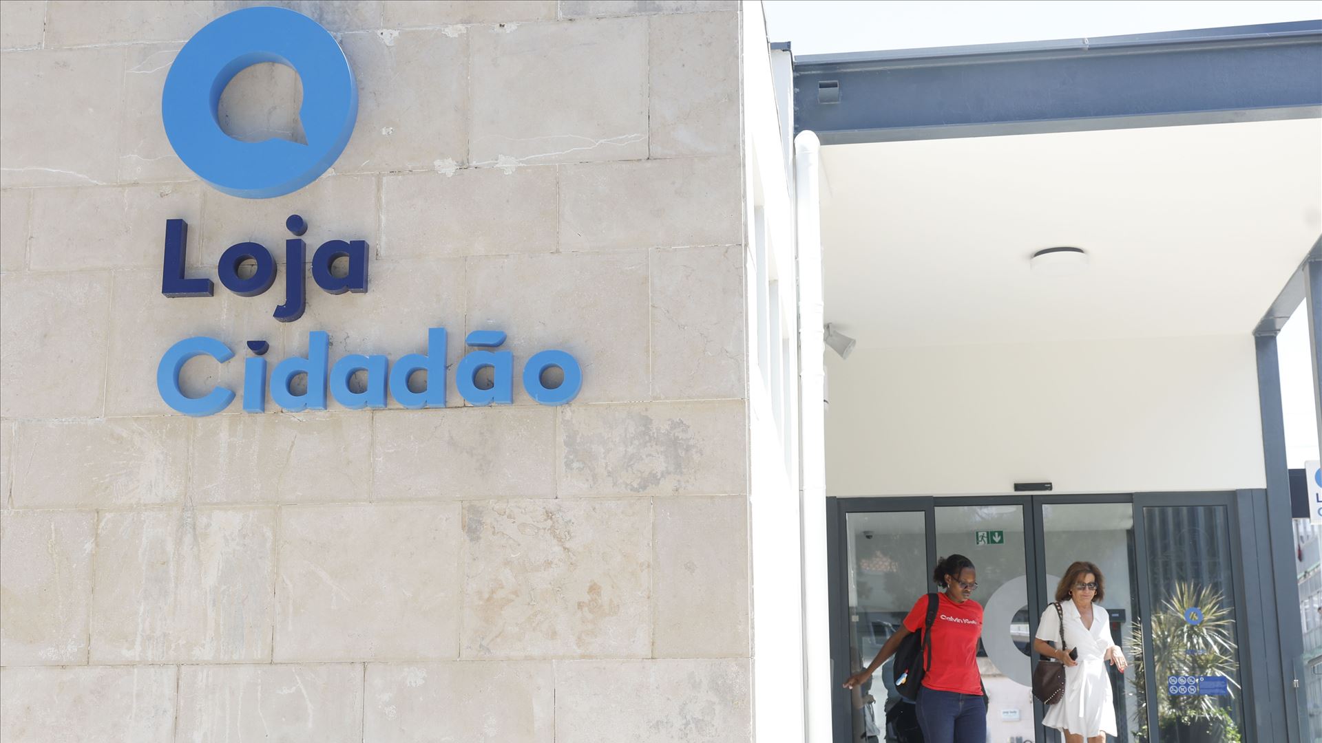 Planeada a abertura de 18 Lojas do Cidadão em 18 novos municípios até junho de 2026