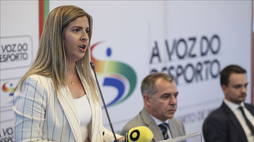 "Os planos só são importantes se forem concretizados". Governo destaca investimento no Plano de Desenvolvimento do Desporto