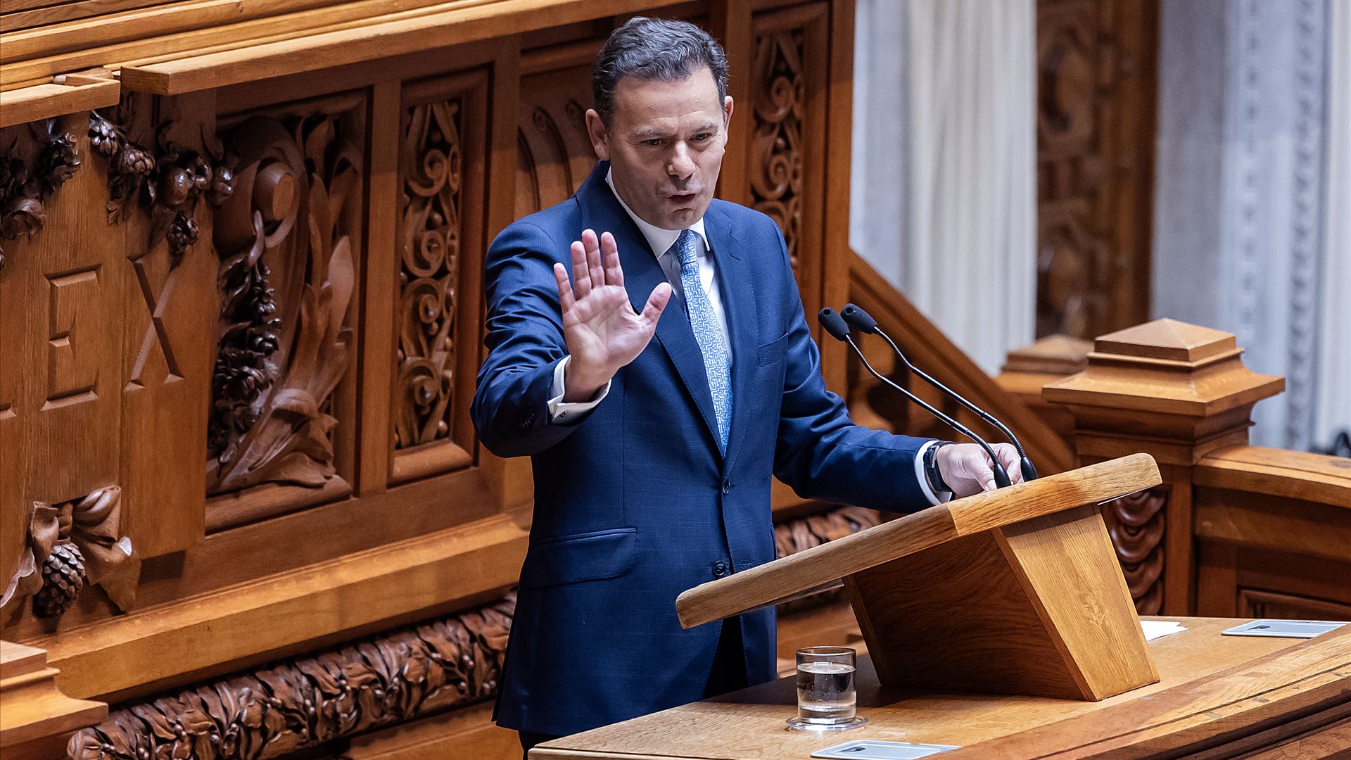 Montenegro je predstavil nov dodatek k pokojninam in znižanje davka na dohodek pravnih oseb