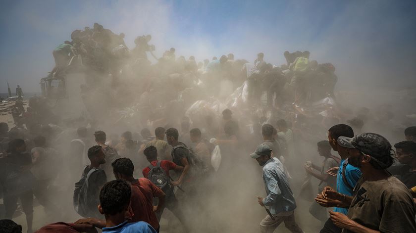 "Aqui somos testemunhas de um genocídio”: O que vê um português em Gaza?