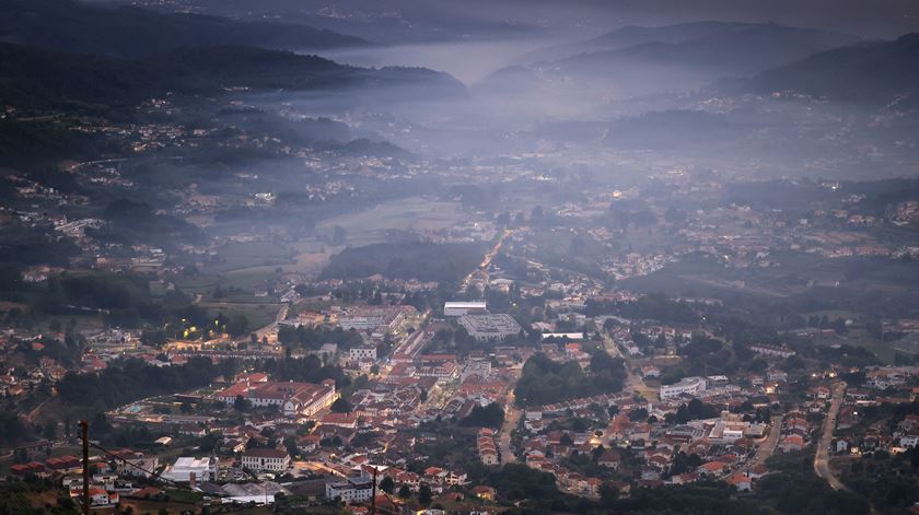 Incêndios cortam A41 entre Paços de Ferreira e Espinho