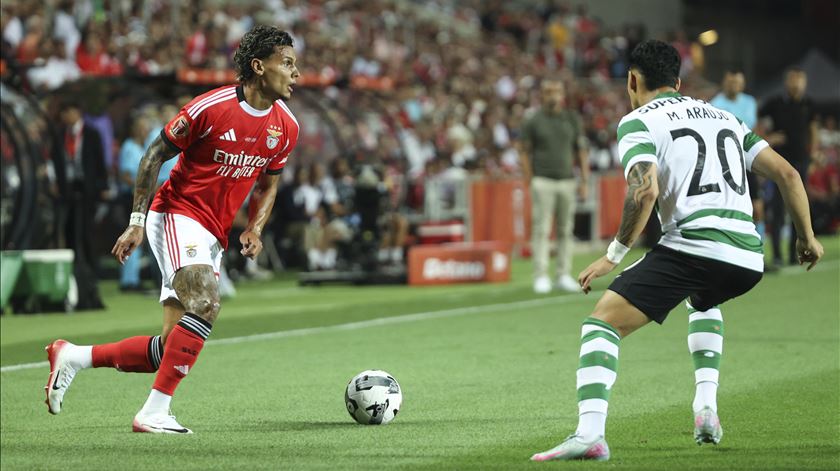 "Estão doidos varridos". Eduardo Barroso considera que críticas do Benfica à arbitragem são "histeria total"