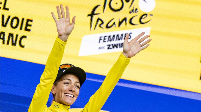 Pauline Ferrand-Prévot é a primeira ciclista francesa a vencer a Volta a França feminina