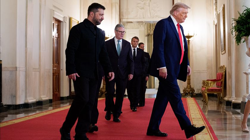 "Há uma viragem dos EUA para o isolacionismo. Tem de existir réplica por parte dos europeus"