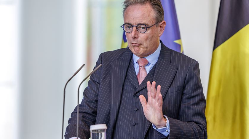 Detido grupo suspeito de planear "ataque jihadista" contra políticos na Bélgica