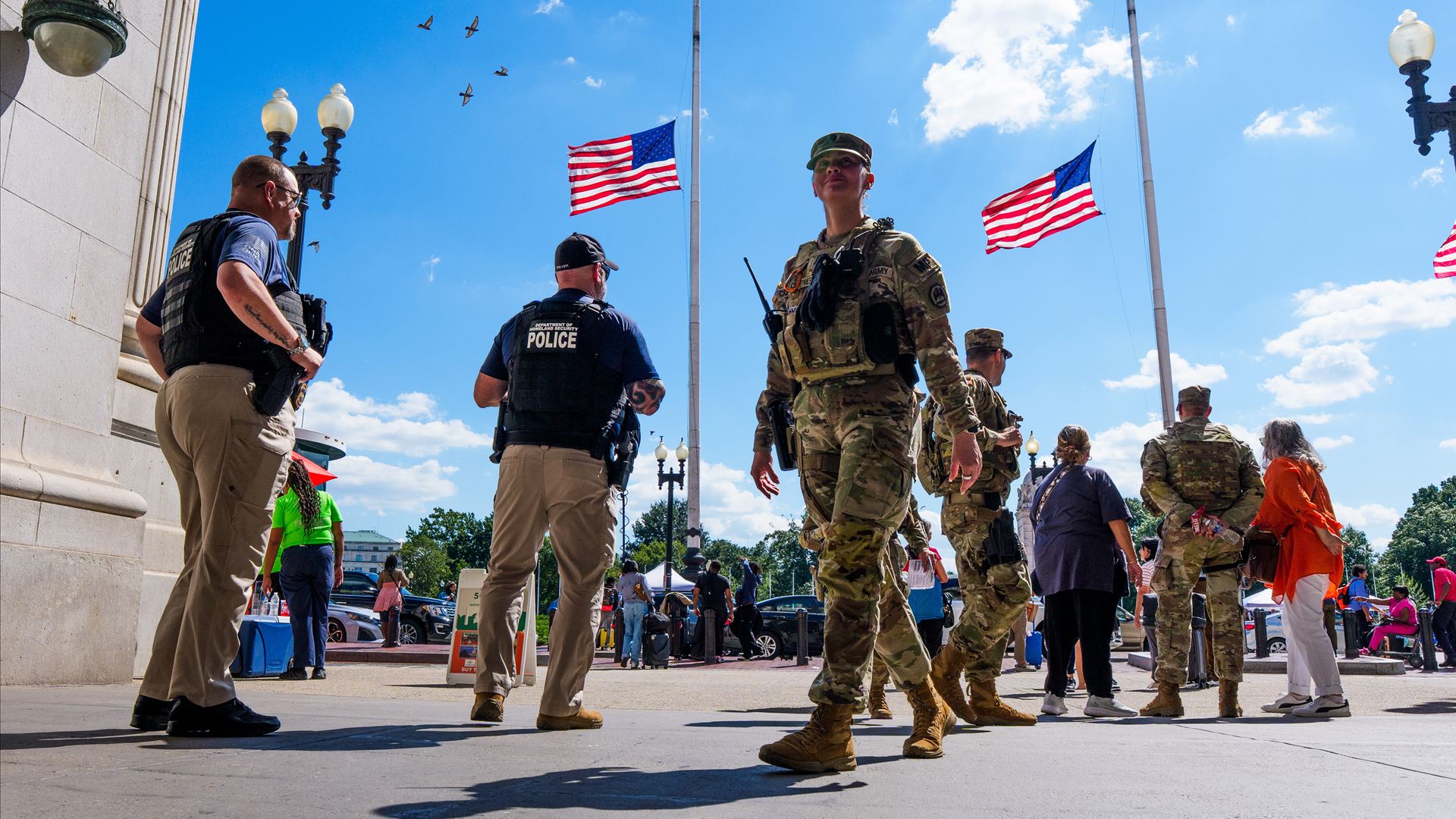 "Vamos entrar": Trump ameaça enviar tropas para Chicago
