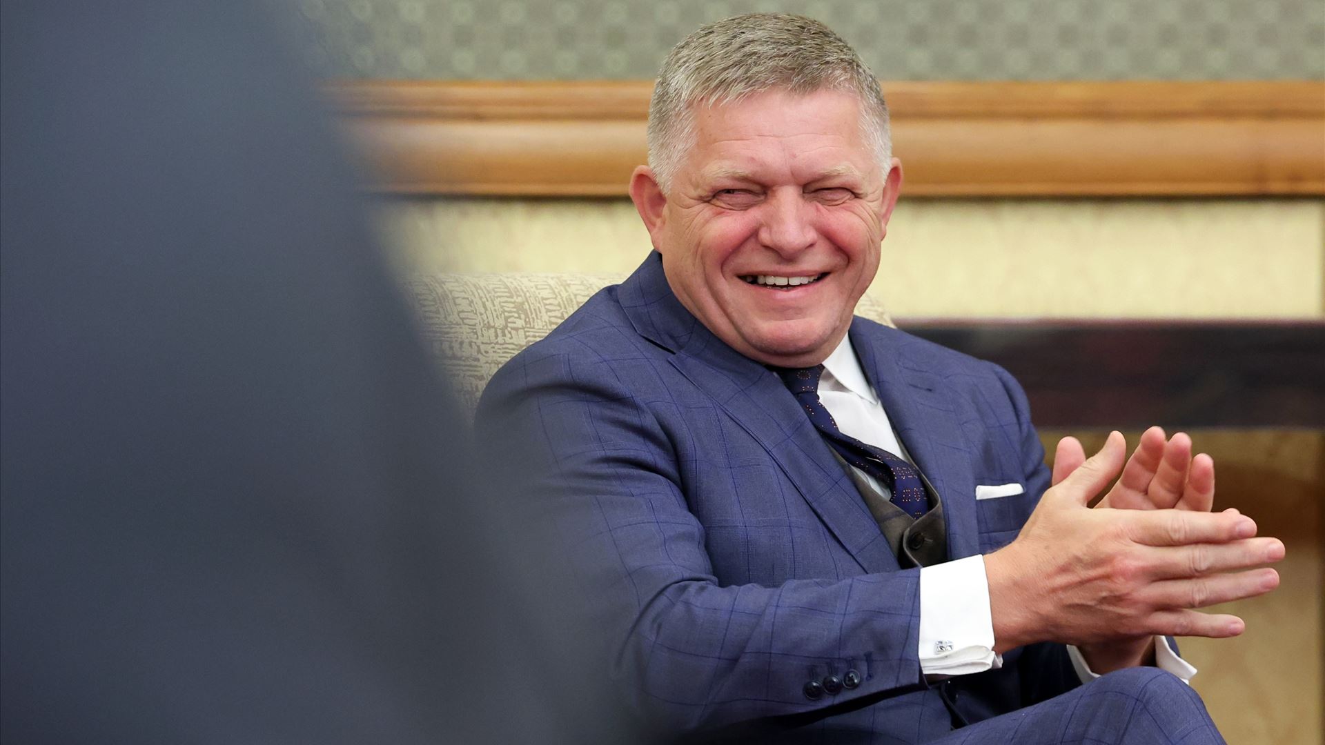 Urgente: Homem que Tentou Matar Primeiro-Ministro da Eslováquia Recebe Pena Chocante!