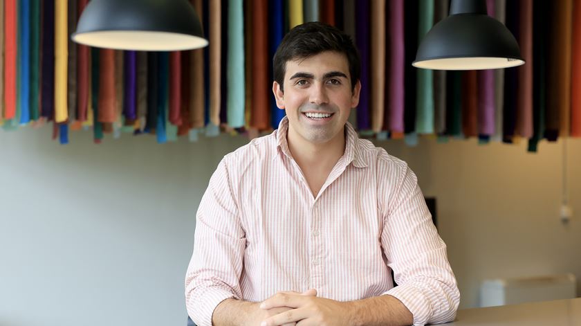 Francisco Porto Fernandes reconduzido na presidência da Federação Académica do Porto