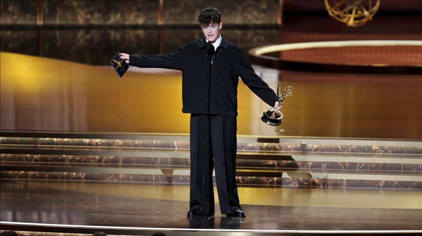 Emmys. "The Studio" vence mais estatuetas, "Adolescência" faz história nas minisséries