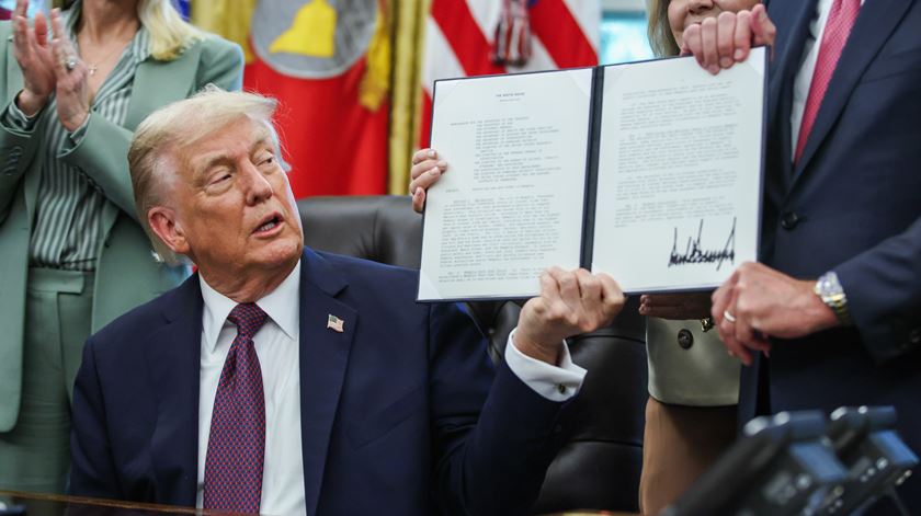 Trump anuncia tarifas de 100% sobre filmes produzidos fora dos EUA