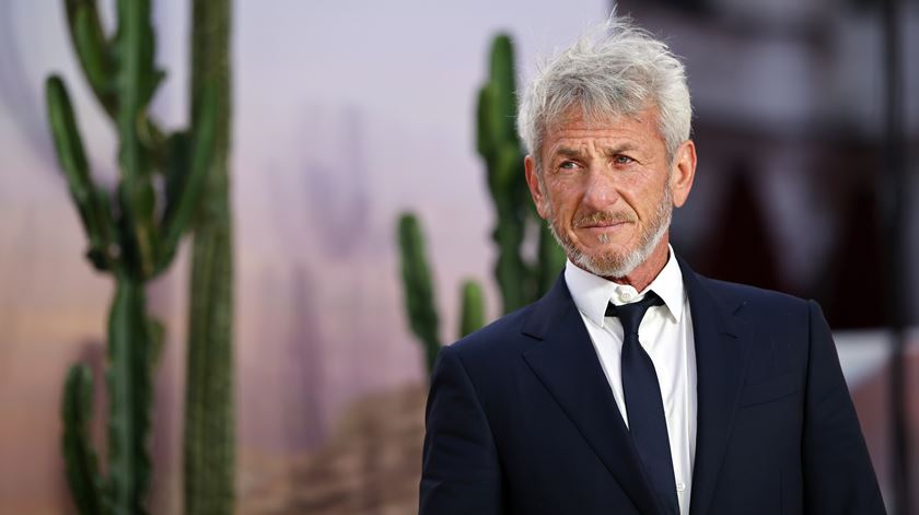 One Oscar After Another. Sean Penn ganha terceiro Oscar, mas nem aparece