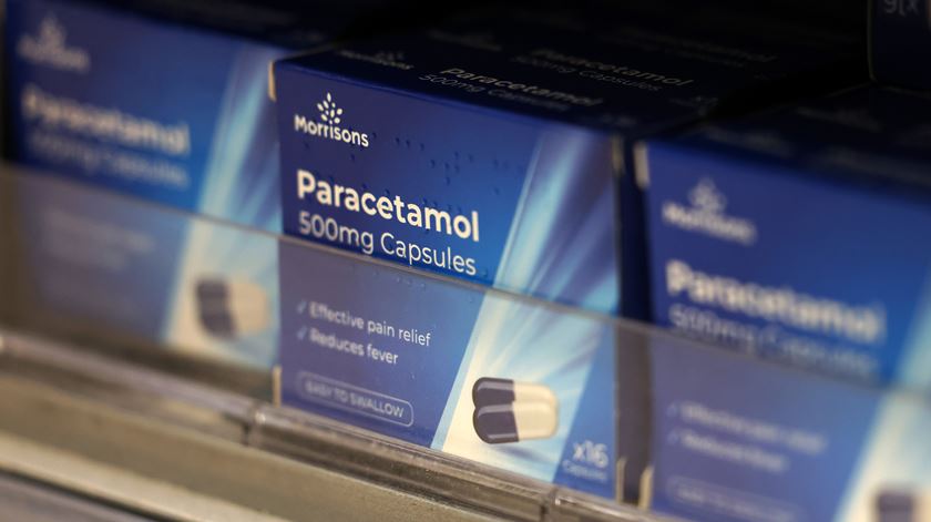 "Desafio do paracetamol" nas redes sociais é "risco sério para a saúde", dizem farmacêuticos "Desafio do paracetamol" nas redes sociais é "risco sério para a saúde", dizem farmacêuticos